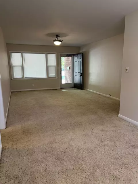Living - 1455 S Barnes Ave, Springfield, MO 65804 photo 5 of 9