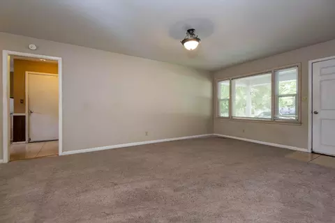 Living - 1455 S Barnes Ave, Springfield, MO 65804 photo 2 of 9