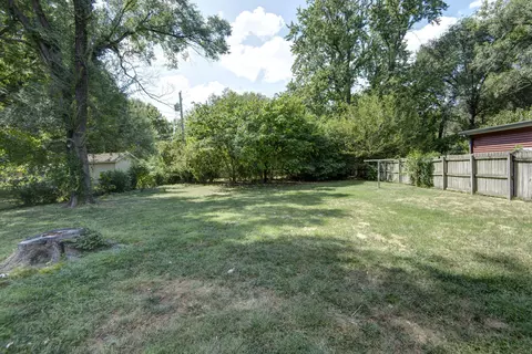 Exterior - 1455 S Barnes Ave, Springfield, MO 65804 photo 7 of 7