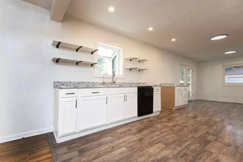 Other - 1020 Edgewood St, Springfield, MO 65807 photo 2 of 10