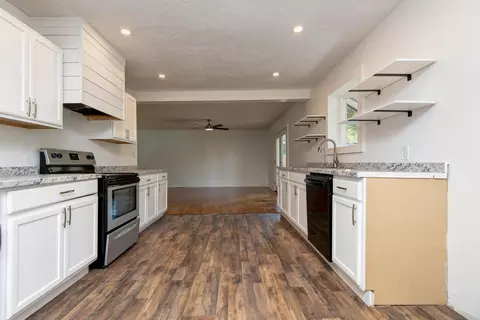Other - 1020 Edgewood St, Springfield, MO 65807 photo 7 of 10