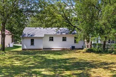 Exterior - 2120 N Fort Ave, Springfield, MO 65803 photo 3 of 3