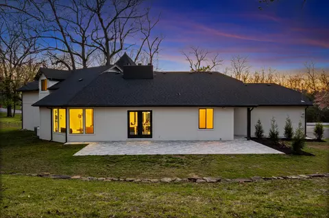 Exterior - 5554 S Woodcliffe Dr, Springfield, MO 65804 photo 7 of 12