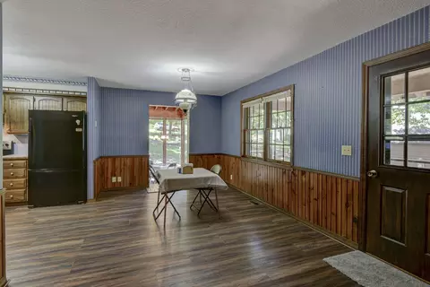 Dining - 25231 Farm Road 1263, Shell Knob, MO 65747 photo 1 of 2