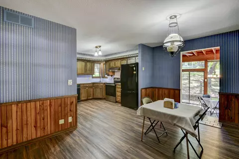 Dining - 25231 Farm Road 1263, Shell Knob, MO 65747 photo 2 of 2