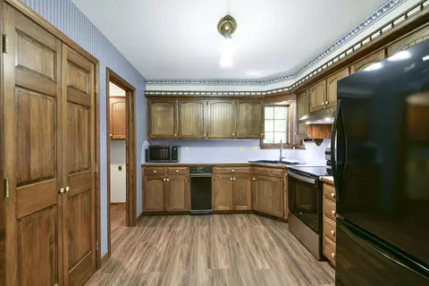Kitchen - 25231 Farm Road 1263, Shell Knob, MO 65747 photo 1 of 2