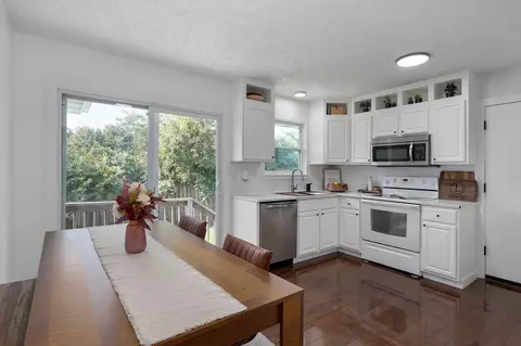 Kitchen - 3430 W Riverside St, Springfield, MO 65807 photo 1 of 3