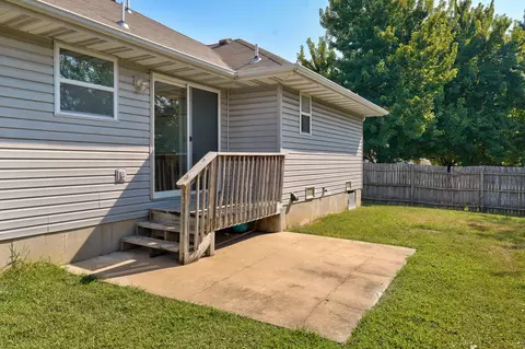 Exterior - 3430 W Riverside St, Springfield, MO 65807 photo 7 of 8