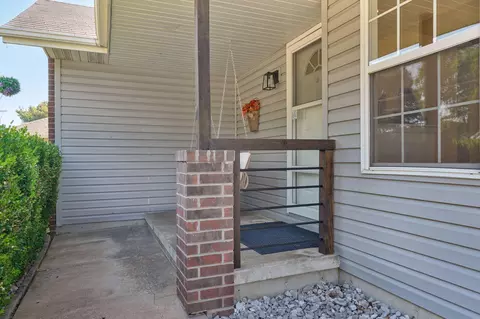 Exterior - 3430 W Riverside St, Springfield, MO 65807 photo 8 of 8