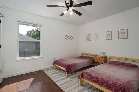 Bedroom - 3430 W Riverside St, Springfield, MO 65807 photo 3 of 3