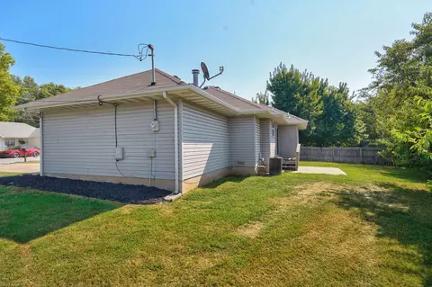 Exterior - 3430 W Riverside St, Springfield, MO 65807 photo 6 of 8