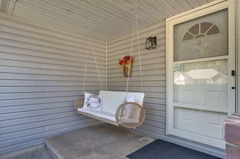 Exterior - 3430 W Riverside St, Springfield, MO 65807 photo 3 of 8