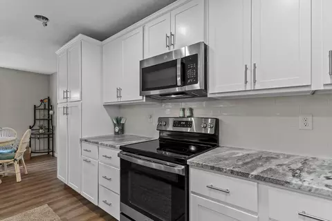 Kitchen - 1502 W Parkview St, Ozark, MO 65721 photo 7 of 7