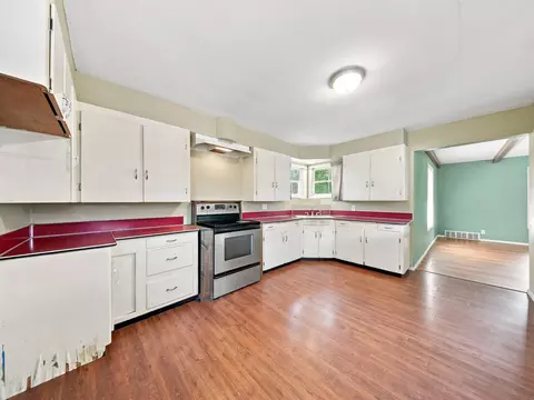 Kitchen - 3001 N Weaver Rd, Ozark, MO 65721 photo 2 of 2