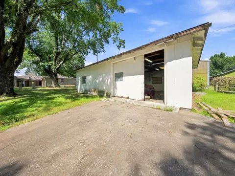 Exterior - 3001 N Weaver Rd, Ozark, MO 65721 photo 7 of 14