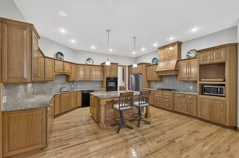 Kitchen - 711 E Stone Ridge Dr, Ozark, MO 65721 photo 1 of 3
