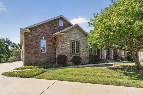 Exterior - 711 E Stone Ridge Dr, Ozark, MO 65721 photo 4 of 7