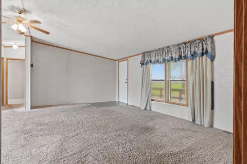 Living - 13449 State Highway J, Conway, MO 65632 photo 4 of 6