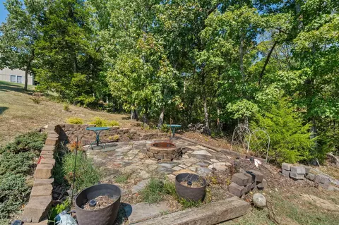 Exterior - 479 Southview Dr, Branson, MO 65616 photo 9 of 10