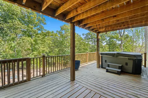 Exterior - 479 Southview Dr, Branson, MO 65616 photo 7 of 10