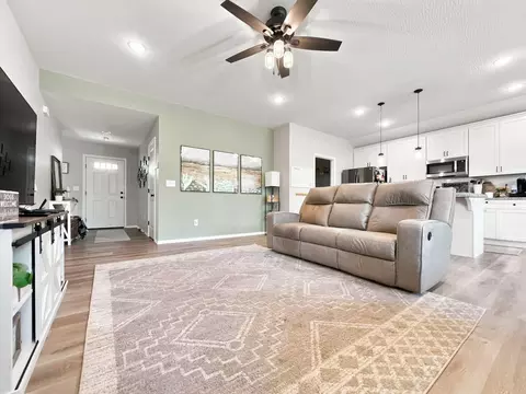 Living - 738 Swiss Rd, Marshfield, MO 65706 photo 2 of 2