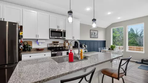 Kitchen - 738 Swiss Rd, Marshfield, MO 65706 photo 3 of 3