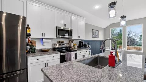 Kitchen - 738 Swiss Rd, Marshfield, MO 65706 photo 2 of 3