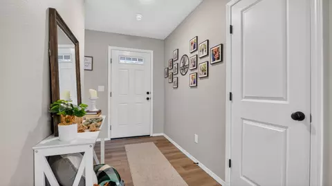 Entry Way - 738 Swiss Rd, Marshfield, MO 65706 photo 1 of 1