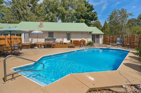 Exterior - 6230 E Spring Circle Dr, Springfield, MO 65809 photo 6 of 16