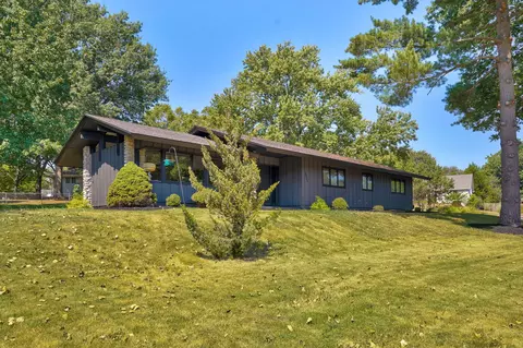 Exterior - 2025 S Arlington Ter, Springfield, MO 65804 photo 2 of 13