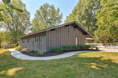 Exterior - 2025 S Arlington Ter, Springfield, MO 65804 photo 4 of 13