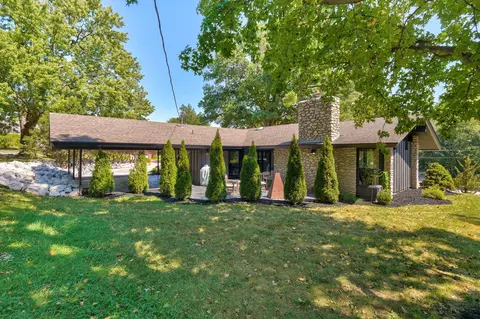 Exterior - 2025 S Arlington Ter, Springfield, MO 65804 photo 9 of 13