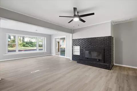Living - 1015 W Downing St, Springfield, MO 65807 photo 6 of 11