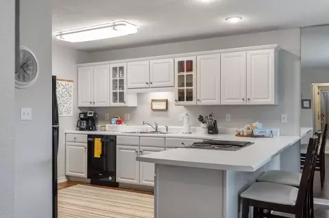 Kitchen - 161 Avondale Dr #1, Branson, MO 65616 photo 3 of 5