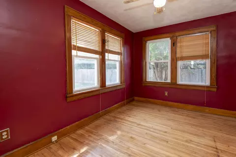 Bedroom - 2424 N Broadway Ave, Springfield, MO 65803 photo 3 of 3