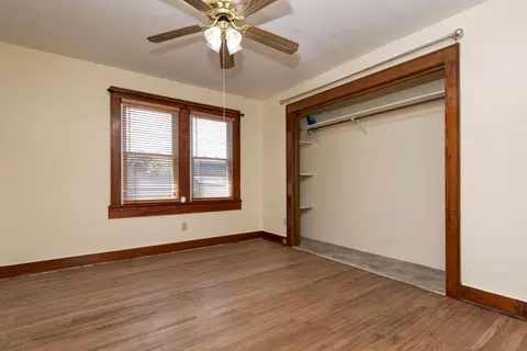 Bedroom - 2424 N Broadway Ave, Springfield, MO 65803 photo 2 of 3