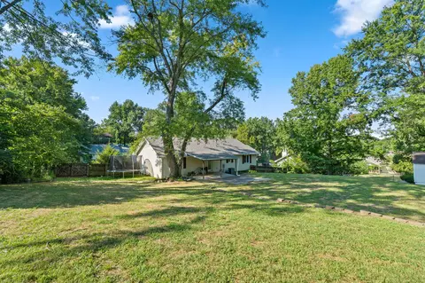 Exterior - 1105 E Summerhill St, Ozark, MO 65721 photo 5 of 8