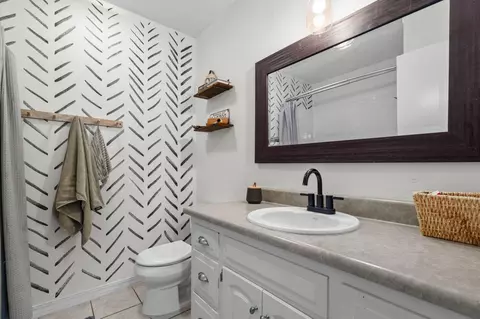 Bath - 1105 E Summerhill St, Ozark, MO 65721 photo 1 of 3