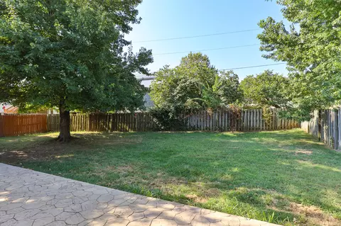 Exterior - 762 W Juniper Ln, Nixa, MO 65714 photo 6 of 7