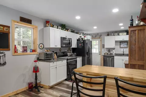 Kitchen - 26 E Second Ln, Shell Knob, MO 65747 photo 1 of 5