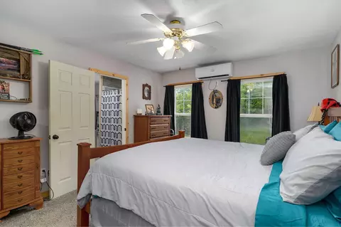 Bedroom - 26 E Second Ln, Shell Knob, MO 65747 photo 2 of 5