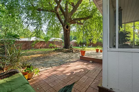 Exterior - 2039 E Wayland St, Springfield, MO 65804 photo 15 of 21