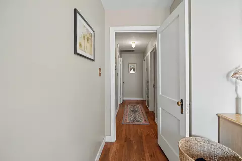 Entry Way - 2039 E Wayland St, Springfield, MO 65804 photo 1 of 3