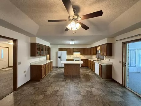 Kitchen - 807 E 16th St, Mountain Grove, MO 65711 photo 1 of 5