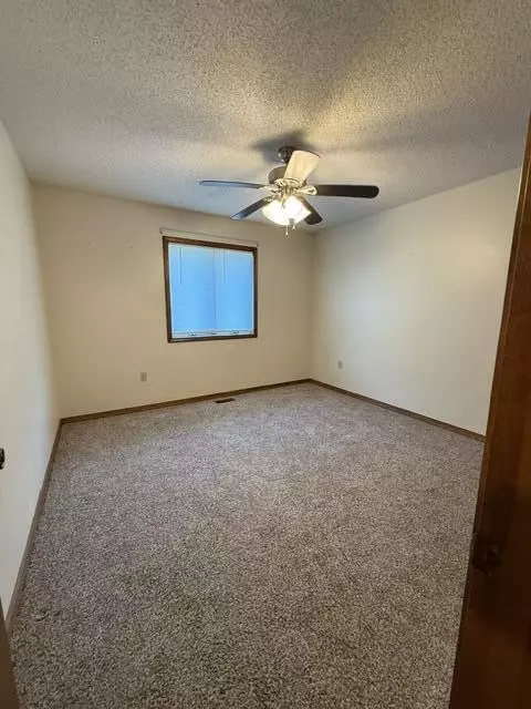Bedroom - 807 E 16th St, Mountain Grove, MO 65711 photo 1 of 6