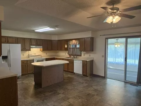 Kitchen - 807 E 16th St, Mountain Grove, MO 65711 photo 5 of 5