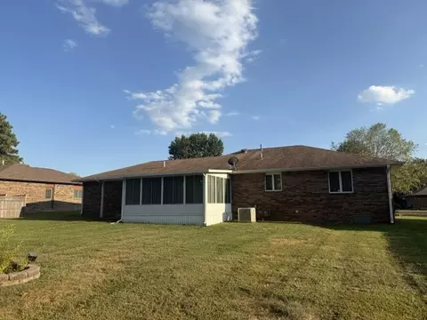 Other - 807 E 16th St, Mountain Grove, MO 65711 photo 1 of 9