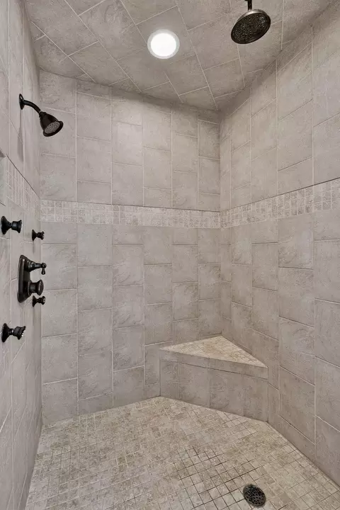 Bath - 330 River Rock Rd, Ozark, MO 65721 photo 3 of 8