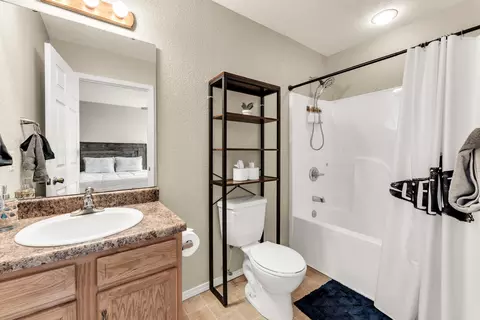 Bath - 52 Timber Oaks Trl #B, Branson, MO 65616 photo 7 of 7