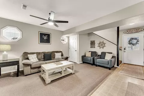 Living - 52 Timber Oaks Trl #B, Branson, MO 65616 photo 2 of 2